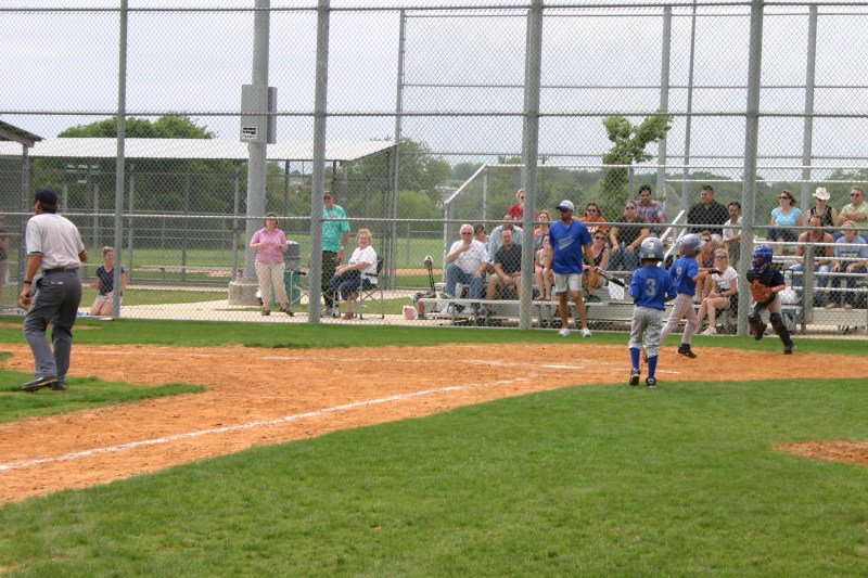 2007/05(May)/Leopards-Baseball-05-06-vs-Braves/800x600_2007-05-06-Leopards-69-Clayton.JPG