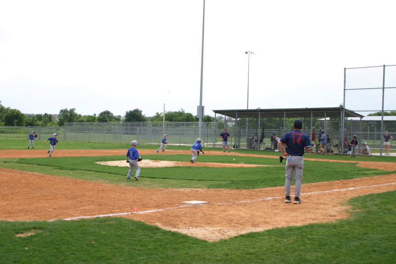 2007/05(May)/Leopards-Baseball-05-06-vs-Braves/800x600_2007-05-06-Leopards-83-Evan-Ryan-Evan-Ryan-Hunter.JPG