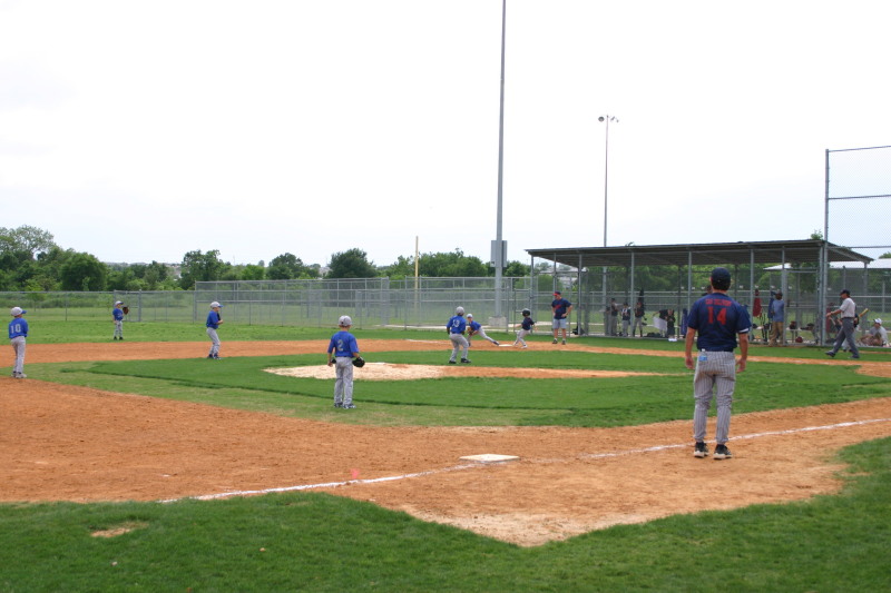 2007/05(May)/Leopards-Baseball-05-06-vs-Braves/800x600_2007-05-06-Leopards-86-Evan-Ryan-Evan-Ryan-Hunter.JPG