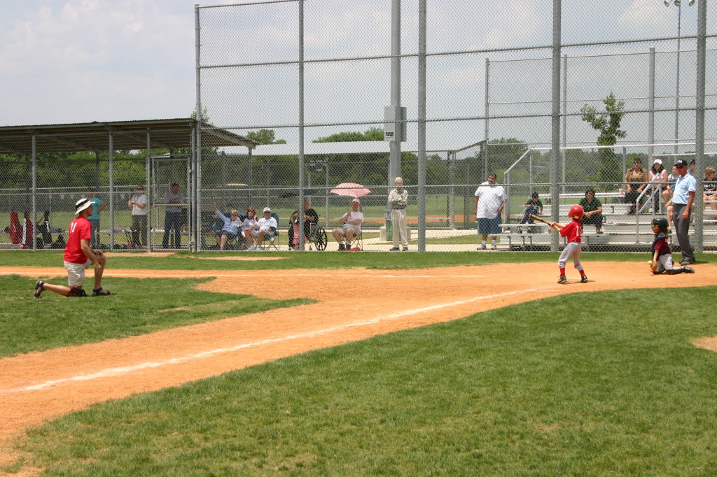 2007/05(May)/Titans-T-ball/1024x768_2007-05-12-Titans-028-Dax.JPG
