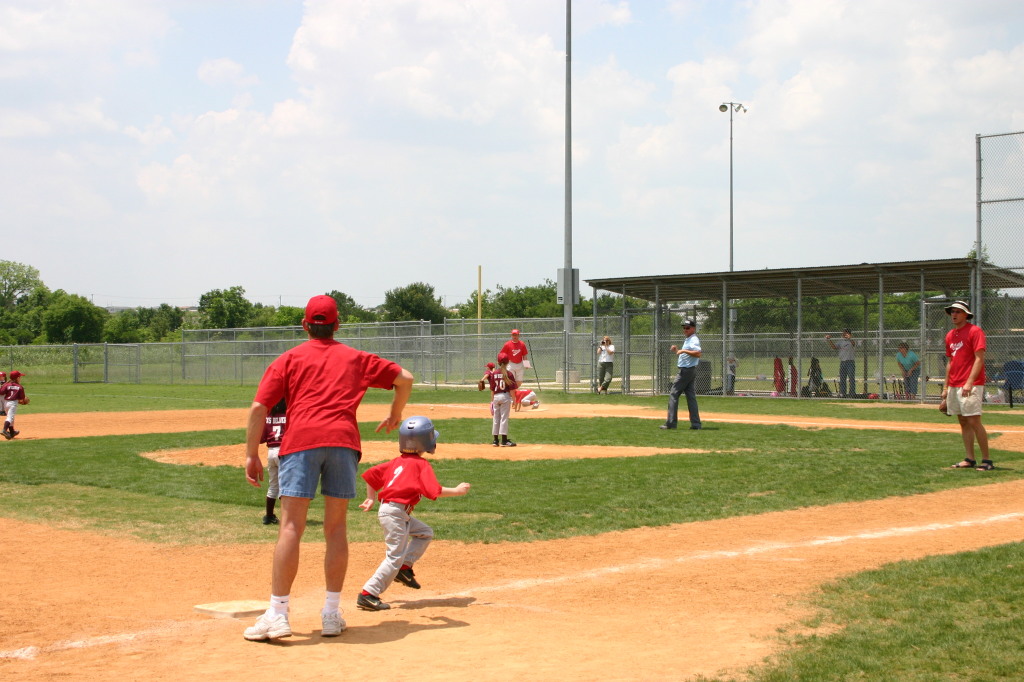 2007/05(May)/Titans-T-ball/1024x768_2007-05-12-Titans-109.JPG
