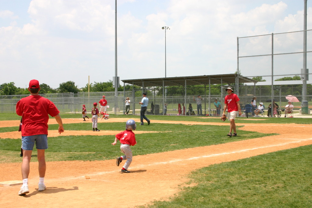 2007/05(May)/Titans-T-ball/1024x768_2007-05-12-Titans-110.JPG