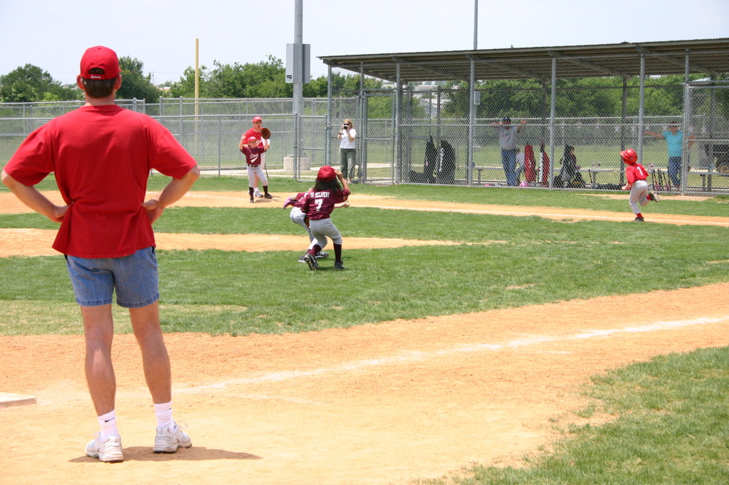 2007/05(May)/Titans-T-ball/1024x768_2007-05-12-Titans-121.JPG