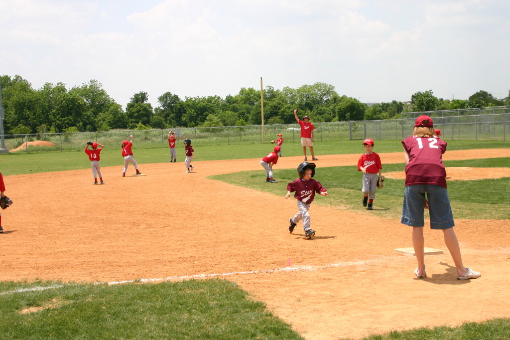 2007/05(May)/Titans-T-ball/1024x768_2007-05-12-Titans-139.JPG