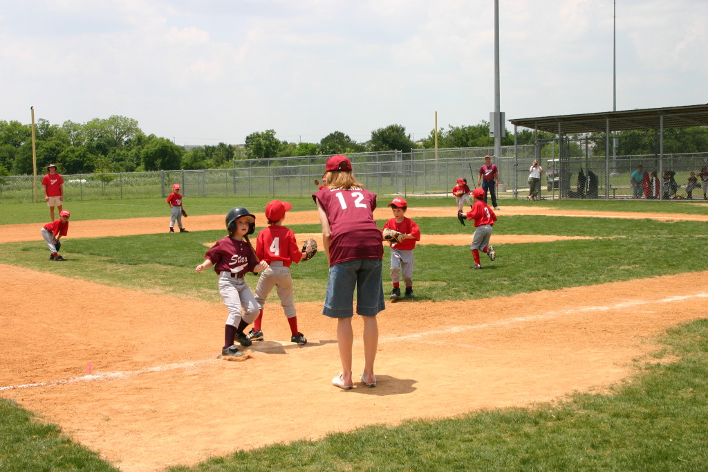 2007/05(May)/Titans-T-ball/1024x768_2007-05-12-Titans-147.JPG