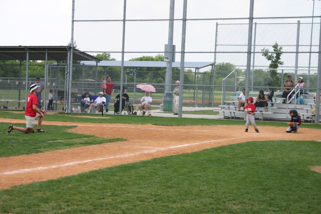 2007/05(May)/Titans-T-ball/1024x768_2007-05-12-Titans-162.JPG
