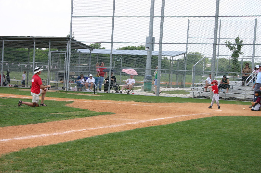 2007/05(May)/Titans-T-ball/1024x768_2007-05-12-Titans-165.JPG