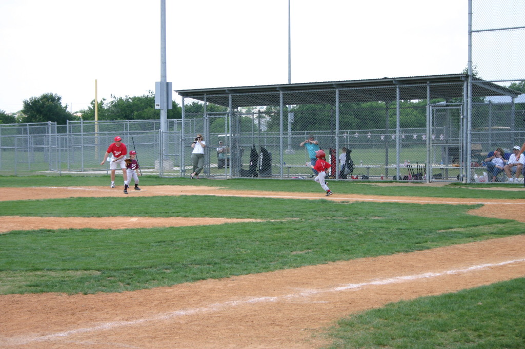 2007/05(May)/Titans-T-ball/1024x768_2007-05-12-Titans-171.JPG
