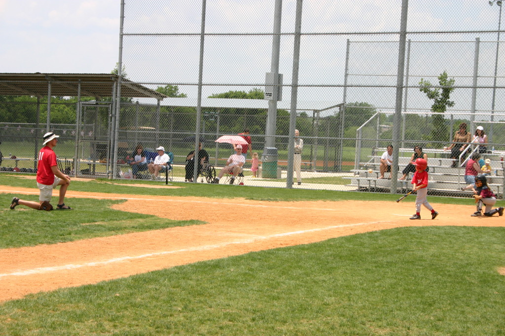 2007/05(May)/Titans-T-ball/1024x768_2007-05-12-Titans-191.JPG