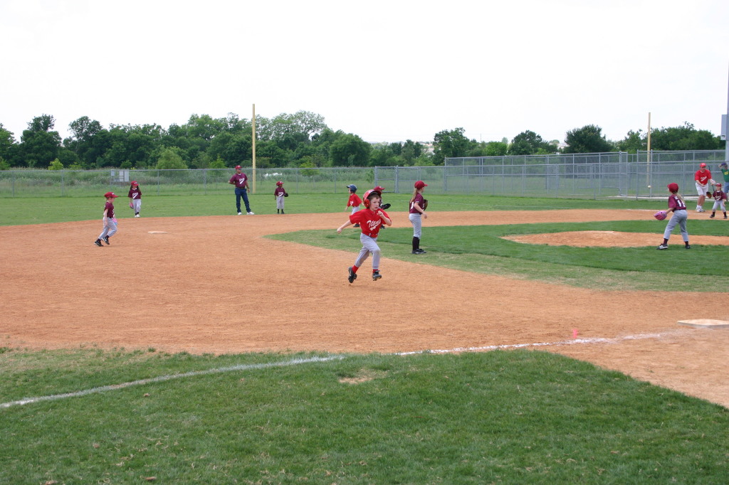 2007/05(May)/Titans-T-ball/1024x768_2007-05-12-Titans-207.JPG