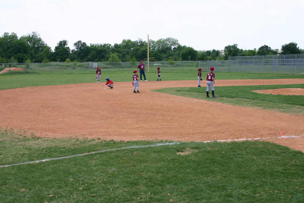 2007/05(May)/Titans-T-ball/1024x768_2007-05-12-Titans-209.JPG