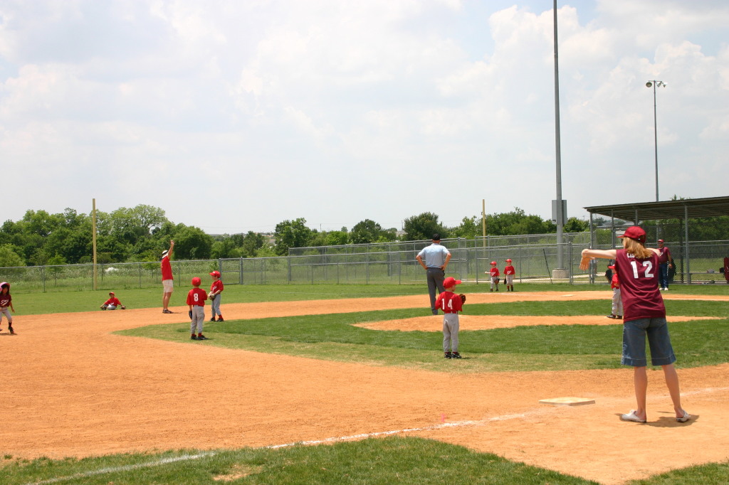 2007/05(May)/Titans-T-ball/1024x768_2007-05-12-Titans-233.JPG