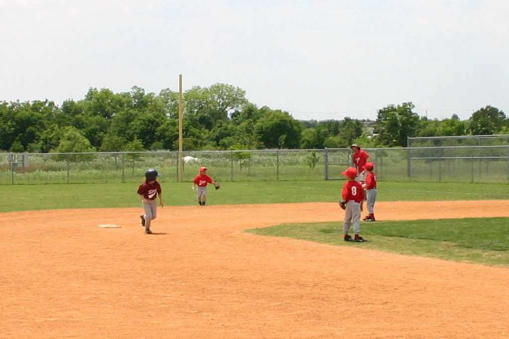 2007/05(May)/Titans-T-ball/1024x768_2007-05-12-Titans-248.JPG