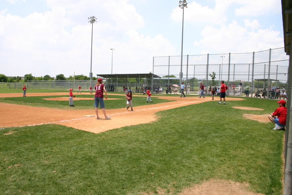 2007/05(May)/Titans-T-ball/1024x768_2007-05-12-Titans-254.JPG