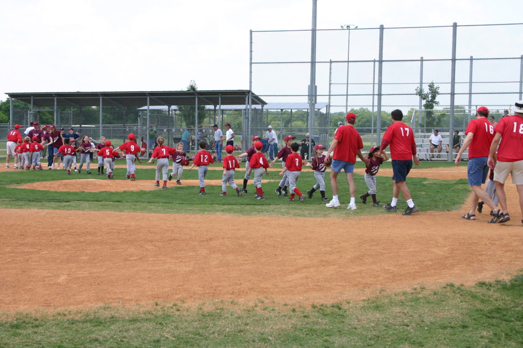 2007/05(May)/Titans-T-ball/1024x768_2007-05-12-Titans-276.JPG