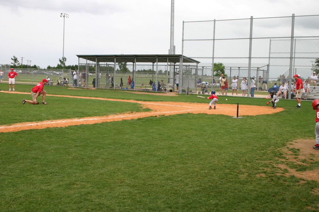 2007/05(May)/Titans-T-ball/1024x768_IMG_9889.JPG