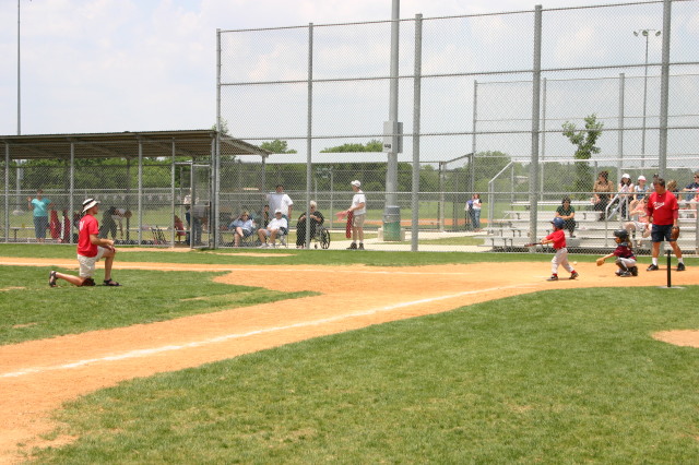 2007/05(May)/Titans-T-ball/640x480_2007-05-12-Titans-005-Anthony.JPG