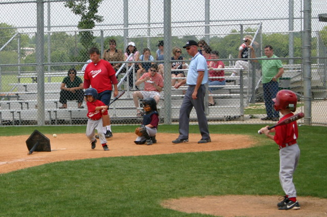 2007/05(May)/Titans-T-ball/640x480_2007-05-12-Titans-006-Anthony.JPG