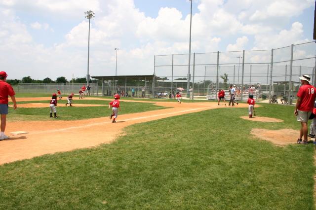 2007/05(May)/Titans-T-ball/640x480_2007-05-12-Titans-059-Ethan-Dax.JPG