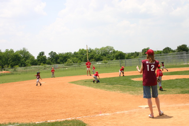 2007/05(May)/Titans-T-ball/640x480_2007-05-12-Titans-149.JPG