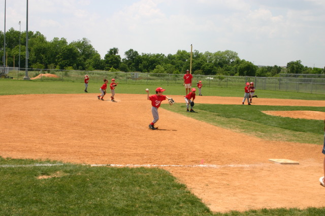 2007/05(May)/Titans-T-ball/640x480_2007-05-12-Titans-159.JPG