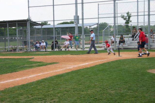 2007/05(May)/Titans-T-ball/640x480_2007-05-12-Titans-169.JPG