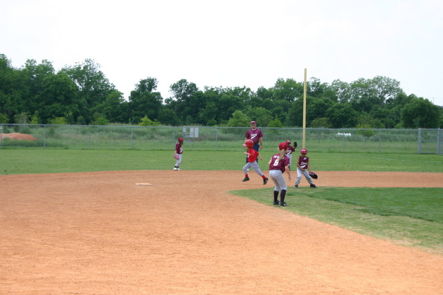 2007/05(May)/Titans-T-ball/640x480_2007-05-12-Titans-187.JPG