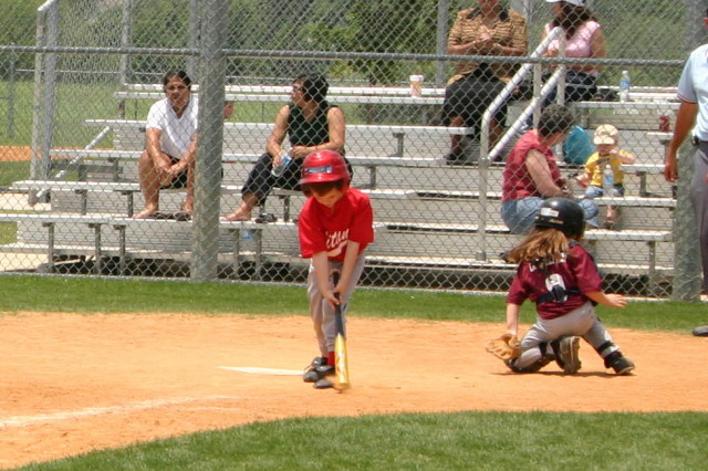2007/05(May)/Titans-T-ball/640x480_2007-05-12-Titans-203.JPG