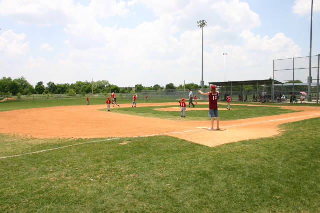 2007/05(May)/Titans-T-ball/640x480_2007-05-12-Titans-258.JPG