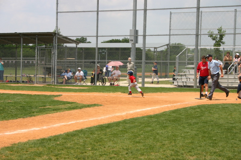 2007/05(May)/Titans-T-ball/800x600_2007-05-12-Titans-010-Anthony.JPG
