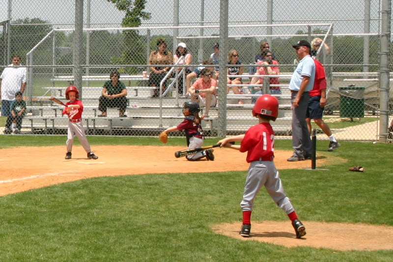 2007/05(May)/Titans-T-ball/800x600_2007-05-12-Titans-016-August-Dax.JPG