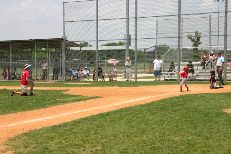 2007/05(May)/Titans-T-ball/800x600_2007-05-12-Titans-028-Dax.JPG