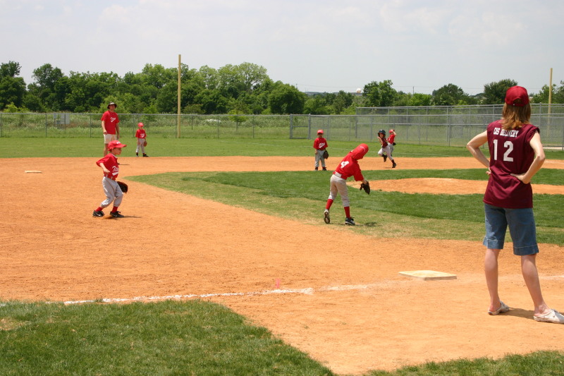 2007/05(May)/Titans-T-ball/800x600_2007-05-12-Titans-082-David.JPG