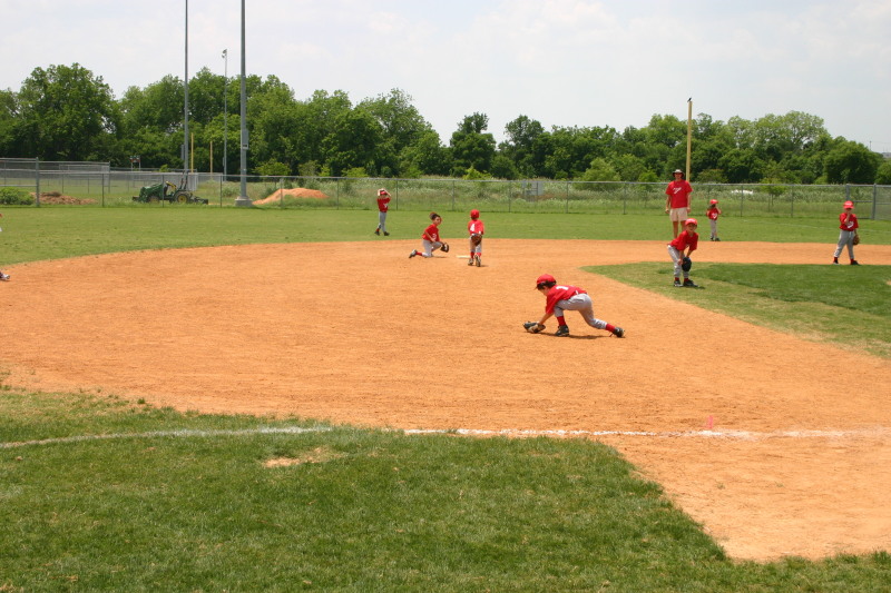 2007/05(May)/Titans-T-ball/800x600_2007-05-12-Titans-158.JPG