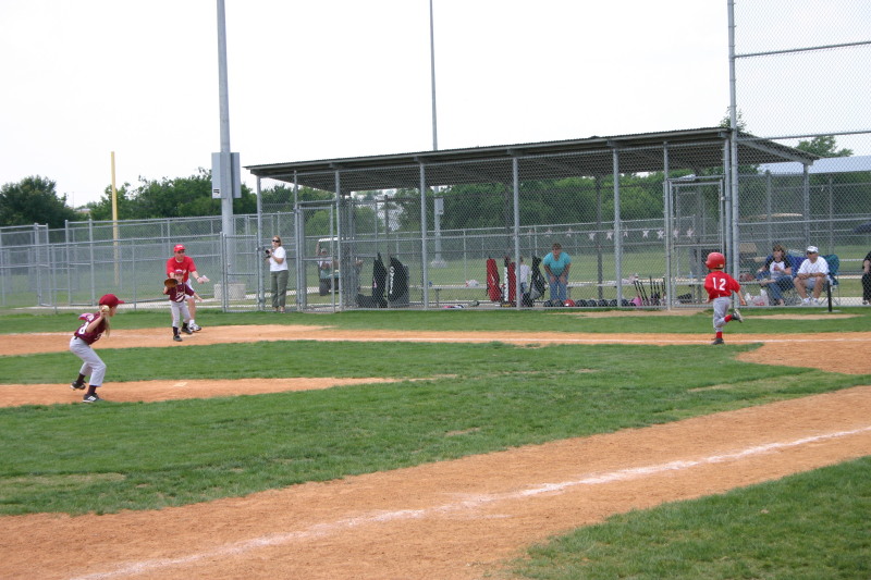 2007/05(May)/Titans-T-ball/800x600_2007-05-12-Titans-182.JPG