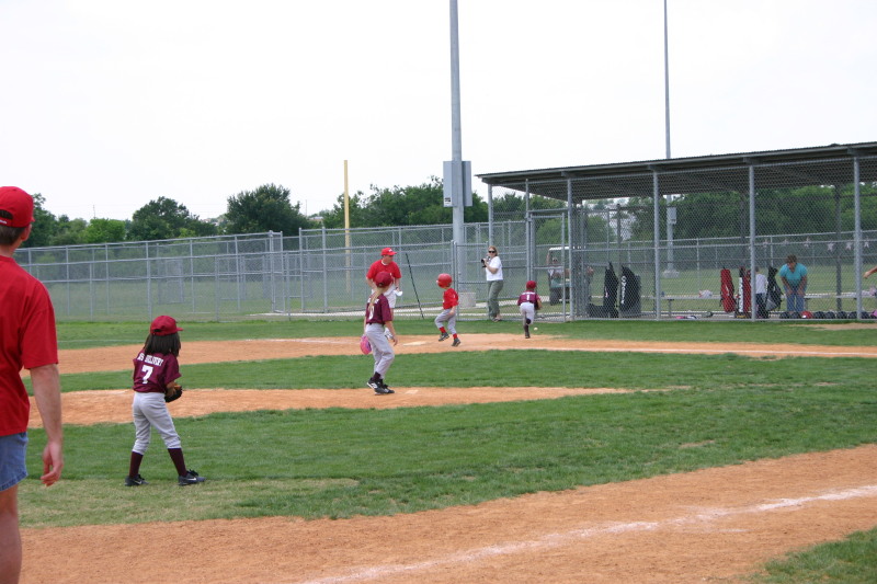 2007/05(May)/Titans-T-ball/800x600_2007-05-12-Titans-184.JPG