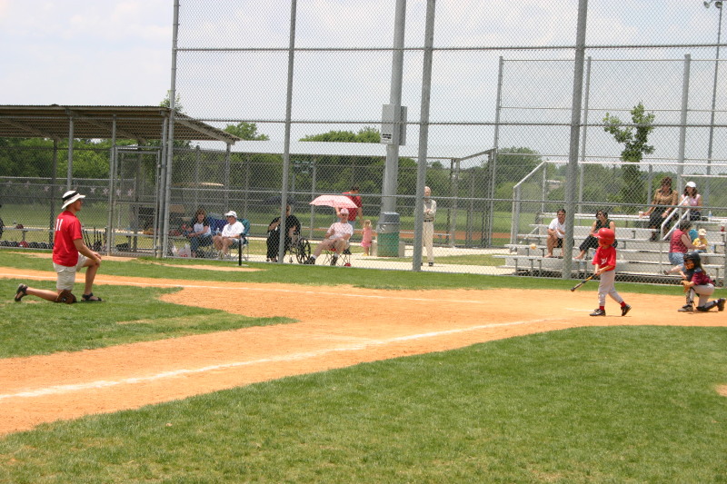 2007/05(May)/Titans-T-ball/800x600_2007-05-12-Titans-191.JPG