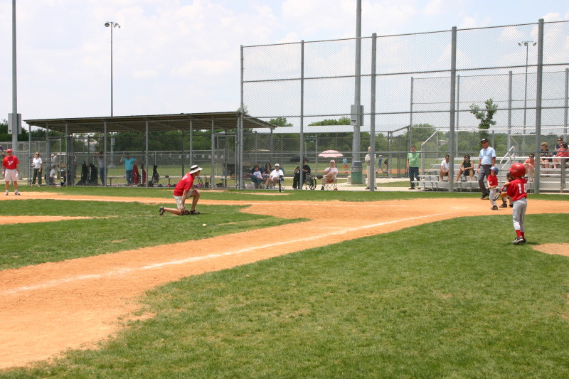 2007/05(May)/Titans-T-ball/800x600_2007-05-12-Titans-216.JPG