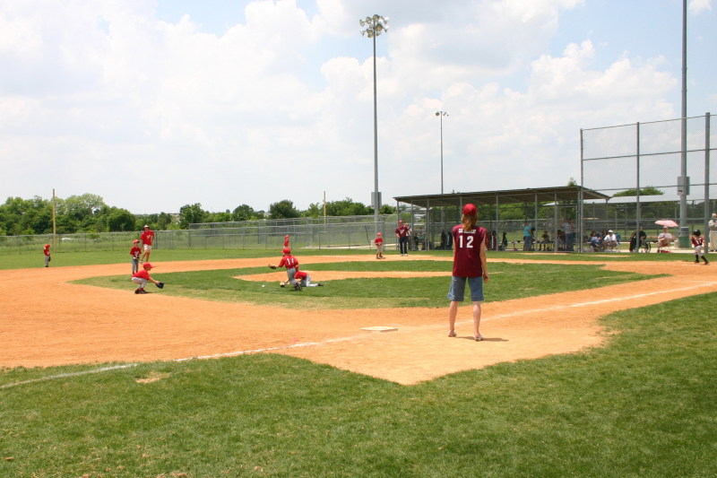 2007/05(May)/Titans-T-ball/800x600_2007-05-12-Titans-235.JPG