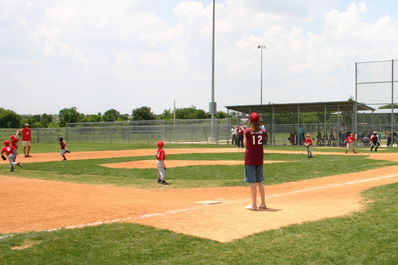 2007/05(May)/Titans-T-ball/800x600_2007-05-12-Titans-241.JPG
