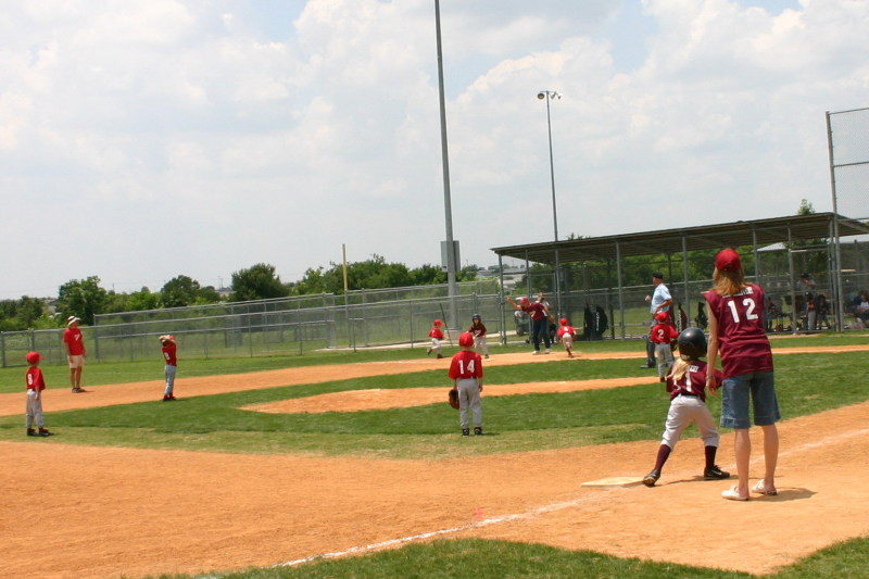 2007/05(May)/Titans-T-ball/800x600_2007-05-12-Titans-245.JPG