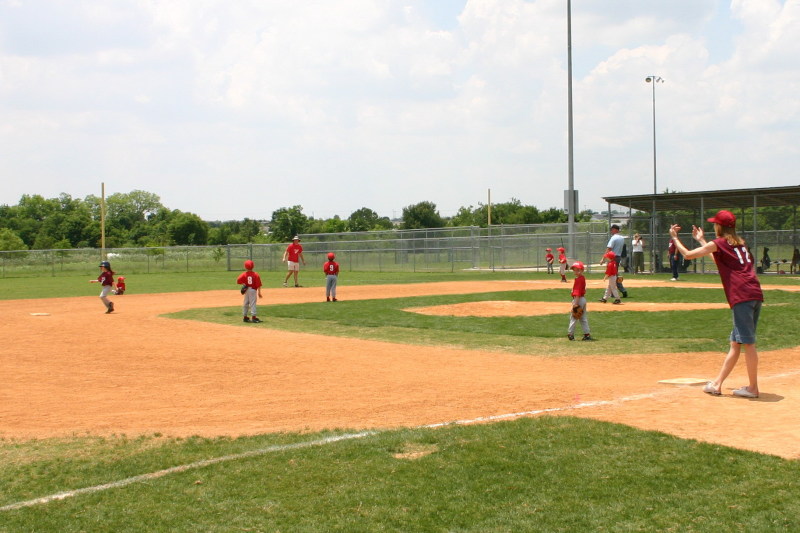 2007/05(May)/Titans-T-ball/800x600_2007-05-12-Titans-246.JPG