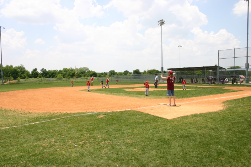 2007/05(May)/Titans-T-ball/800x600_2007-05-12-Titans-257.JPG