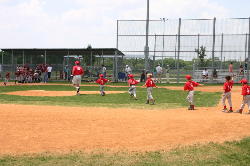 2007/05(May)/Titans-T-ball/800x600_2007-05-12-Titans-268.JPG