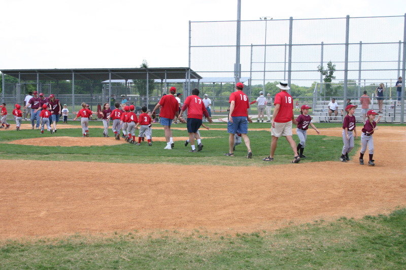2007/05(May)/Titans-T-ball/800x600_2007-05-12-Titans-277.JPG