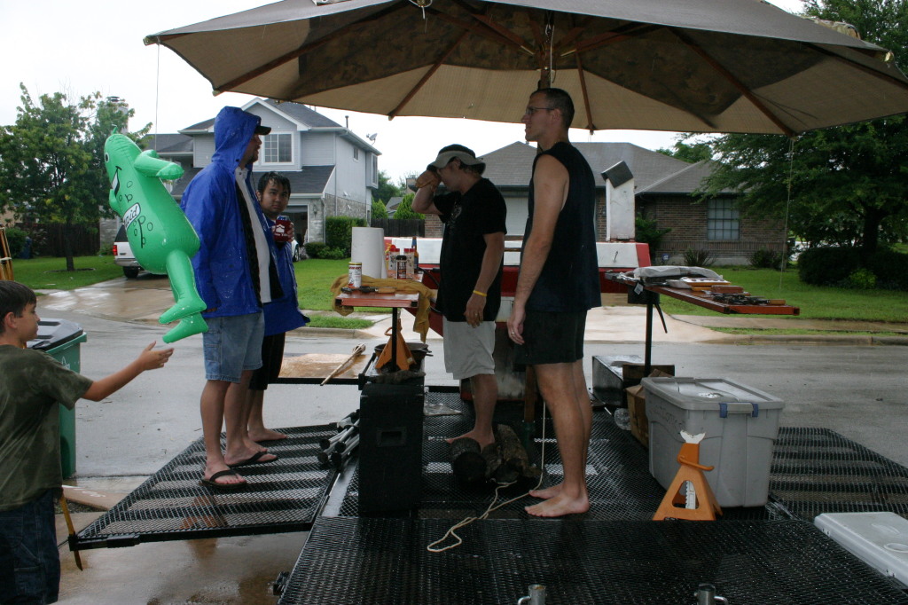 2007/07(July)/4th-of-July/1024x768_2007-07-04-03-Travis-Vale-John-Tanner-Tyler.JPG