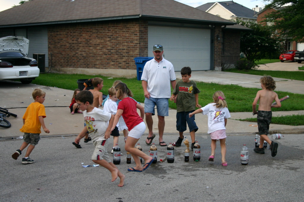 2007/07(July)/4th-of-July/1024x768_2007-07-04-24-diet-coke-and-mentos.JPG