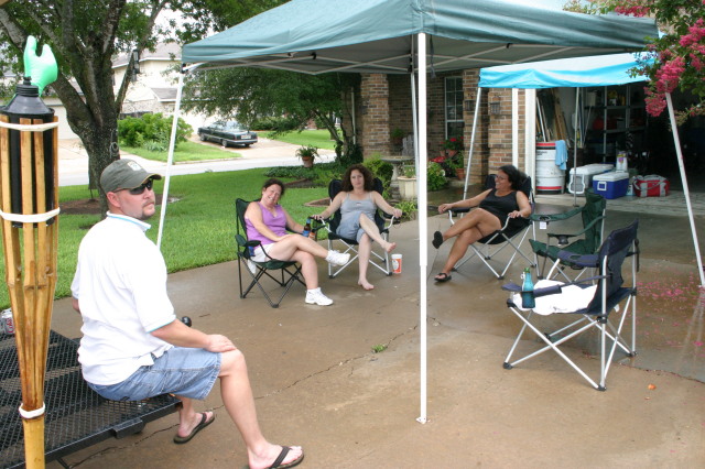 2007/07(July)/4th-of-July/640x480_2007-07-04-14-John-Meca-Suzi-Marlene.JPG