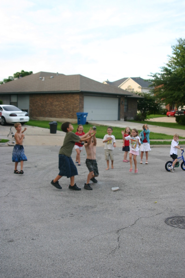 2007-07-04-50-can-in-air-Chance-Vale-Brittney-Dax-Kyla-McKenzie.JPG