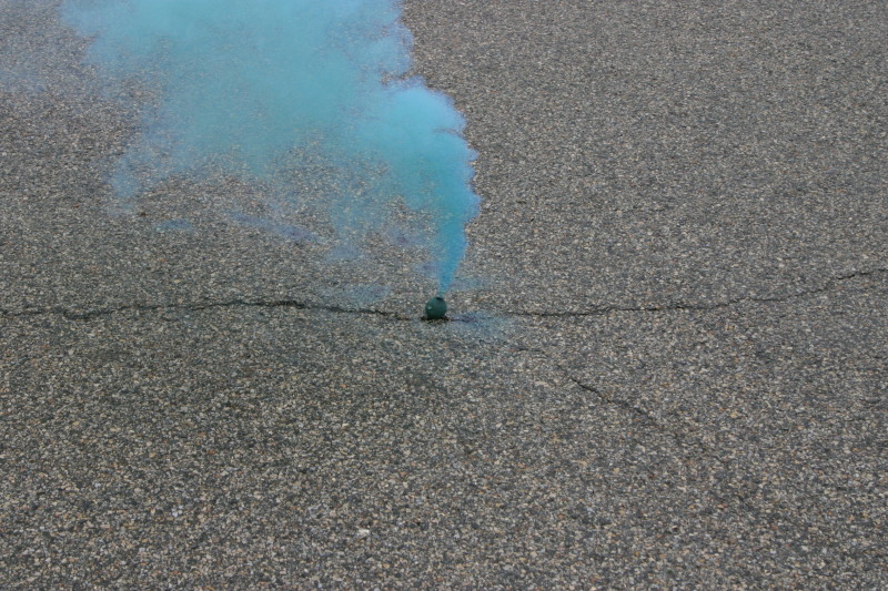2007/07(July)/4th-of-July/800x600_2007-07-04-17-smoke-bomb.JPG